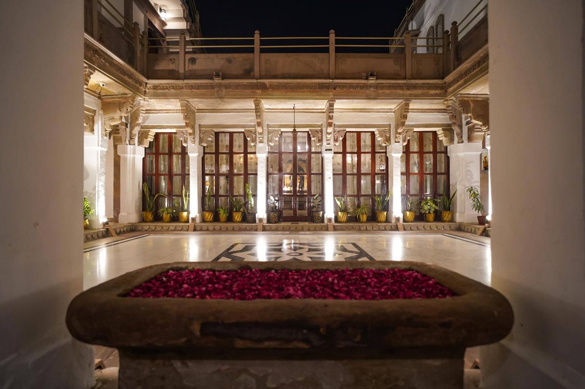 Hotel Guleria Kothi At Ganges Váránasí Exteriér fotografie